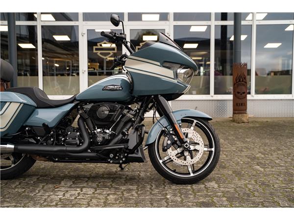 Harley-Davidson Kiel ROAD GLIDE FLTRX 117 MY24 - JEKILL & HYDE CARBON