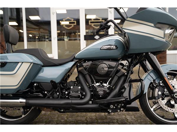 Harley-Davidson Kiel ROAD GLIDE FLTRX 117 MY24 - JEKILL & HYDE CARBON