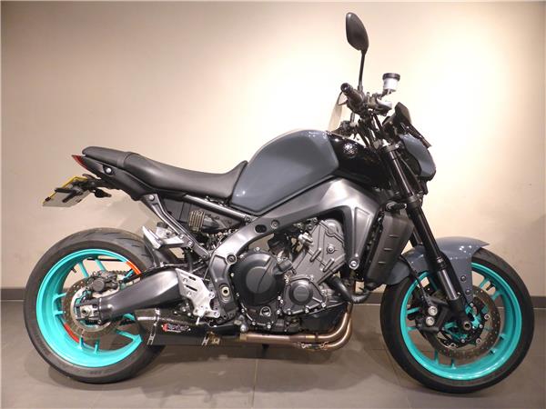 YAMAHA MT-09