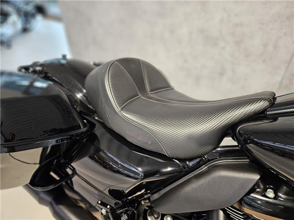 FLHXST Street Glide ST 132CUI 