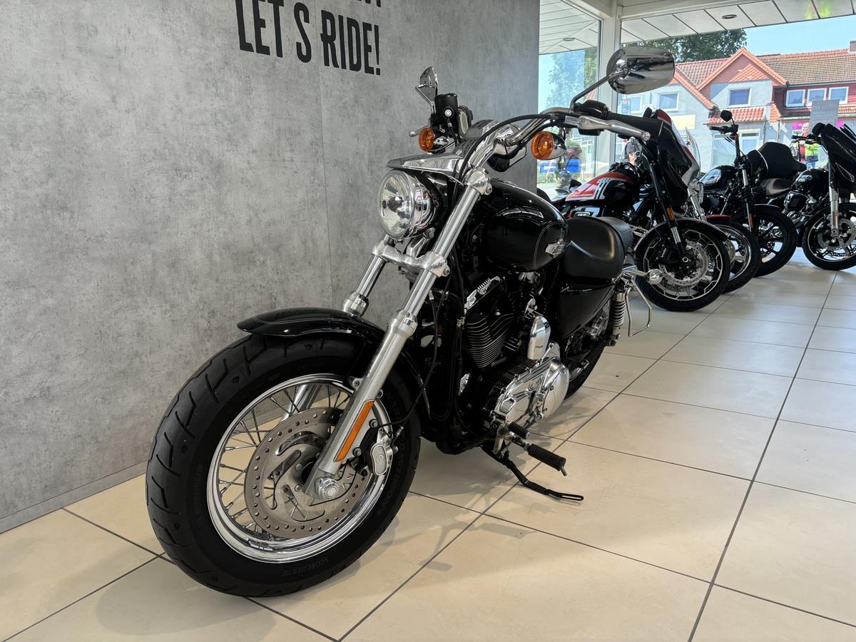 XL1200C Sportster Custom 