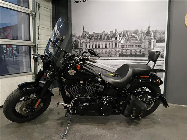 2017 HARLEY-DAVIDSON SLIM