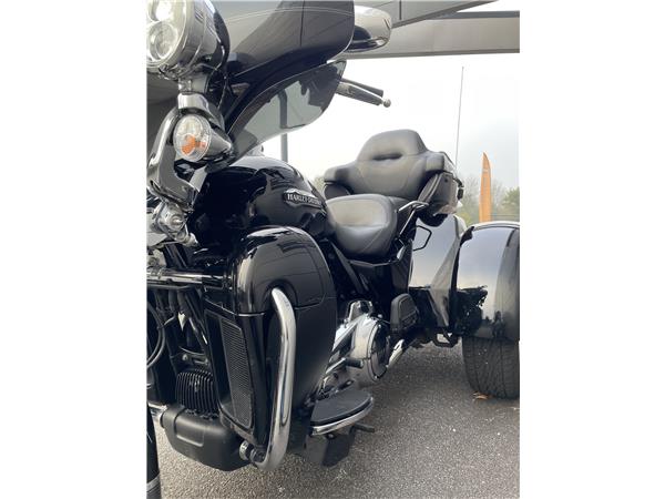 2019 HARLEY-DAVIDSON TRI GLIDE
