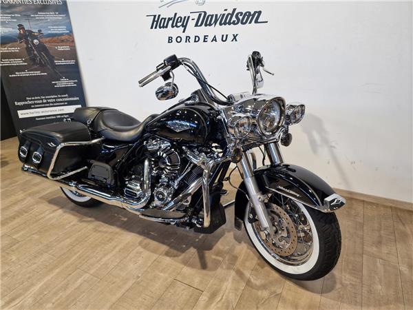 2017 HARLEY-DAVIDSON ROAD KING