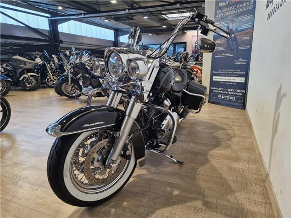 2017 HARLEY-DAVIDSON ROAD KING