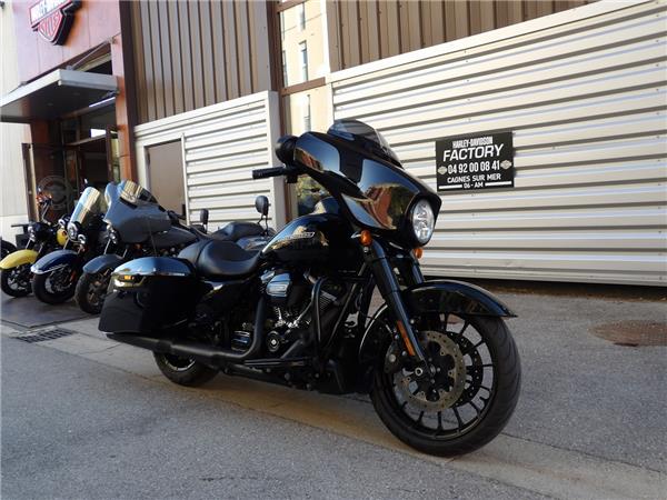 2018 HARLEY-DAVIDSON STREET GLIDE