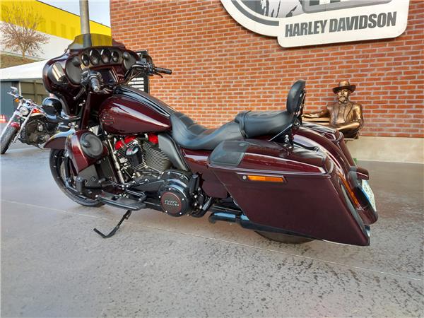 2019 HARLEY-DAVIDSON STREET GLIDE