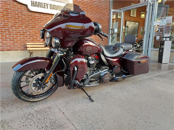 2019 HARLEY-DAVIDSON STREET GLIDE