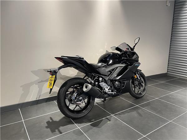 2023 Yamaha R3 