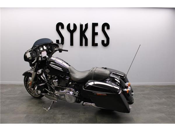 2021 Harley-Davidson Street Glide Special