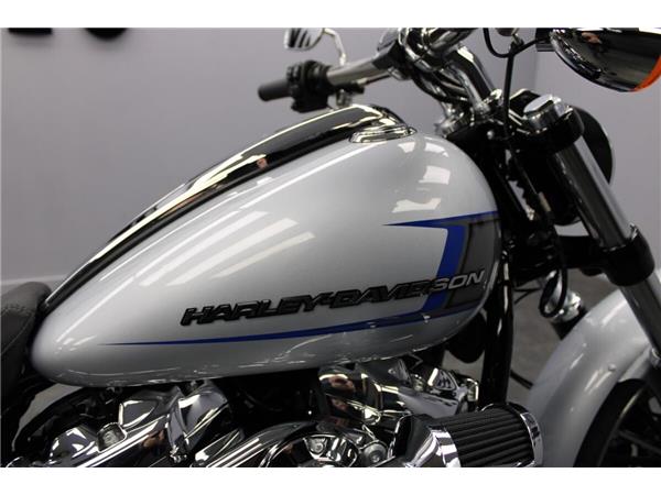2023 Harley-Davidson Breakout