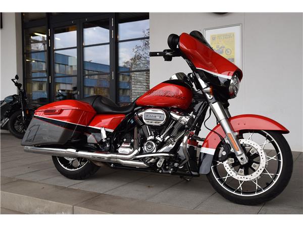 FLHXS Street Glide Special mit Sonderlacksatz