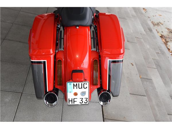 FLHXS Street Glide Special mit Sonderlacksatz