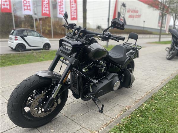 FXFBS Softail Fat Bob 114 Jekill & Hyde