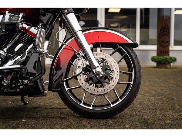 Harley-Davidson Kiel FLHXSE CVO Street Glide 117 - Jekill&Hyde -