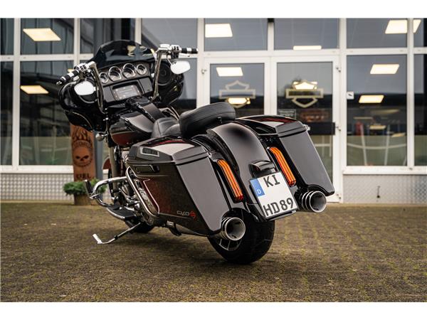 Harley-Davidson Kiel FLHXSE CVO Street Glide 117 - Jekill&Hyde -