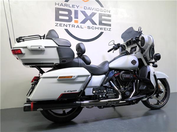 2020 HARLEY-DAVIDSON CVO FLHTKSE Electra Glide Ultra Limited 117 CVO
