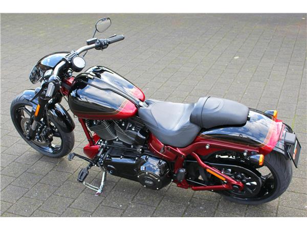 2016 HARLEY-DAVIDSON CVO FXSE Breakout Pro Street  CVO ABS