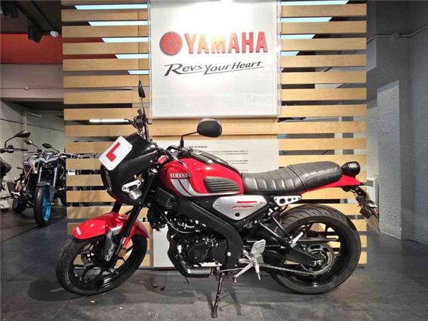 New Yamaha XSR125 RED