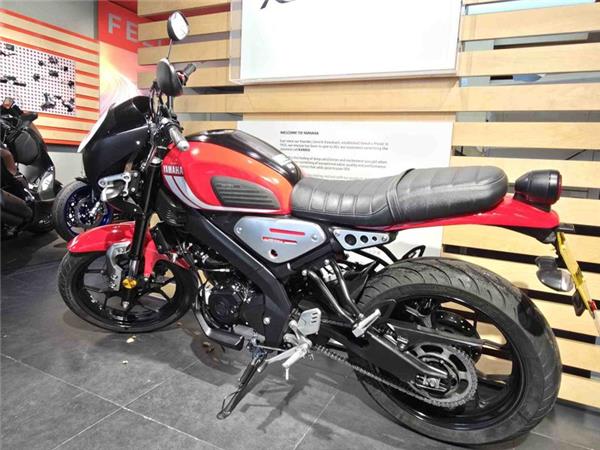 New Yamaha XSR125 RED