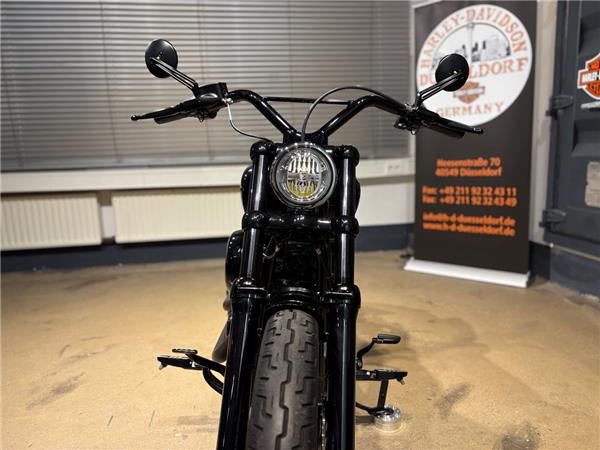 FXST Softail Standard 