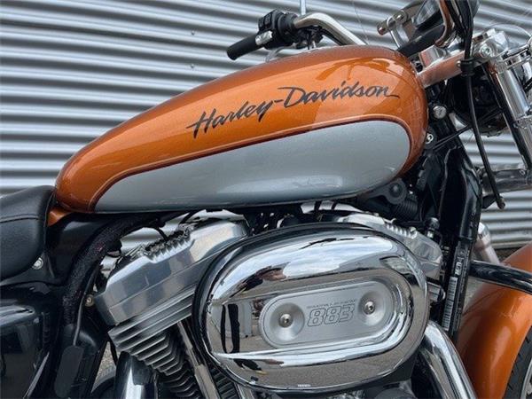 2014 Harley-Davidson Sportster XL 883 L SuperLow Cruiser