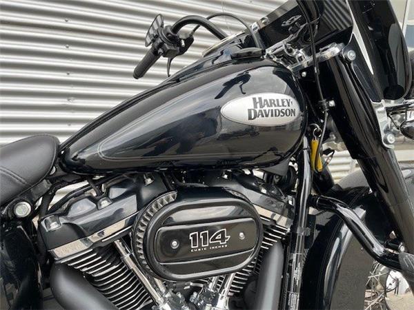 2021 Harley-Davidson Softail Heritage Classic 114 FLHCS Cruiser