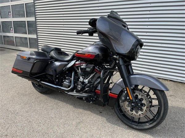 2020 Harley-Davidson CVO Street Glide FLHXSE Tourer