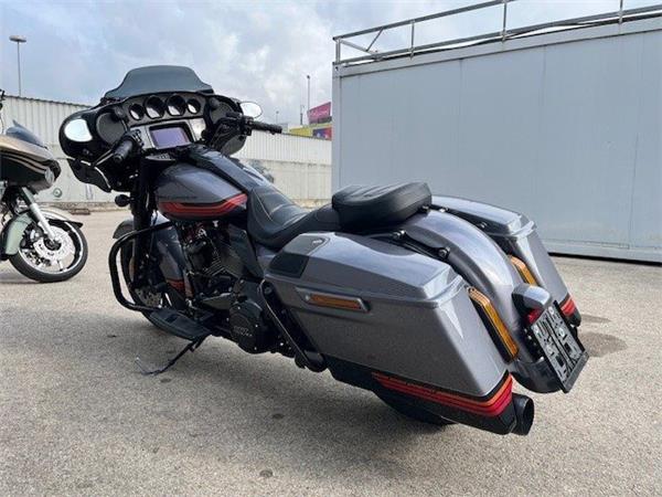 2020 Harley-Davidson CVO Street Glide FLHXSE Tourer