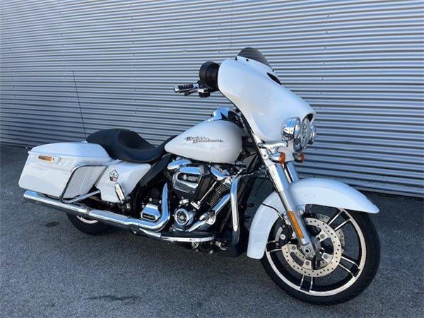 2017 Harley-Davidson Touring Street Glide Special FLHXS Tourer