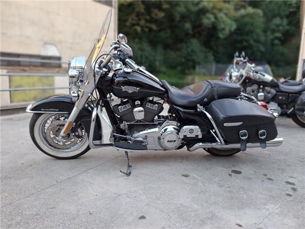 Harley-Davidson Touring