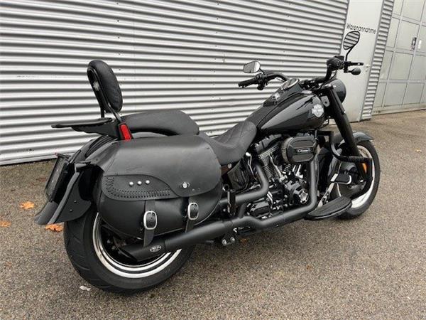 2016 Harley-Davidson Softail Fat Boy Special FLSTFB Cruiser