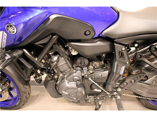 YAMAHA MT-07