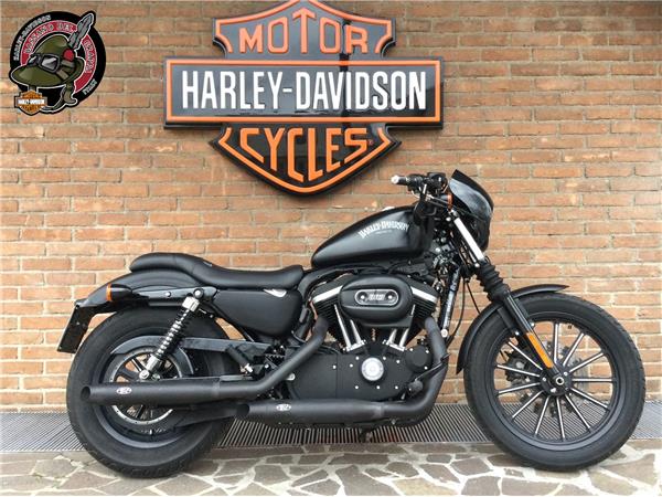 Harley-Davidson Sportster XL883N IRON