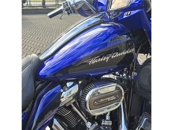 Harley-Davidson CVO STREET GLIDE 114