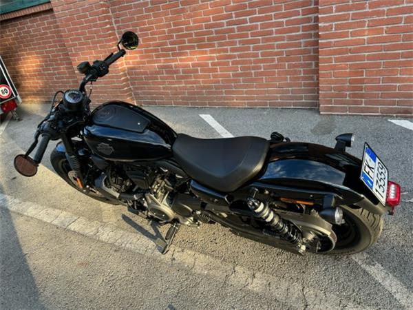 Harley-Davidson NIGHTSTER 975