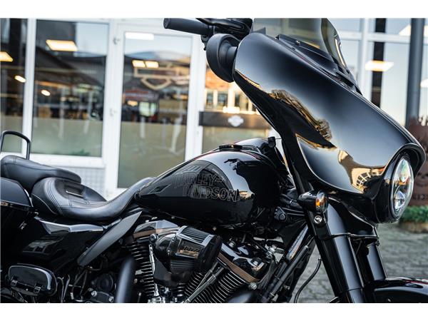 Harley-Davidson Kiel FLHXST STREET GLIDE ST 117 - Kesstech -