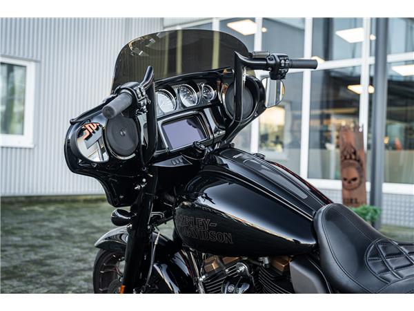 Harley-Davidson Kiel FLHXST STREET GLIDE ST 117 - Kesstech -