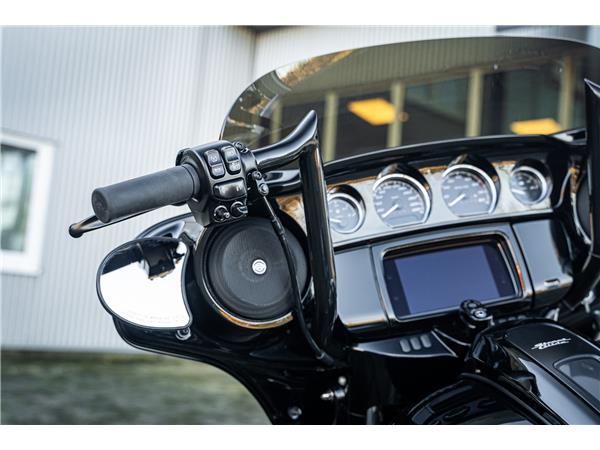 Harley-Davidson Kiel FLHXST STREET GLIDE ST 117 - Kesstech -