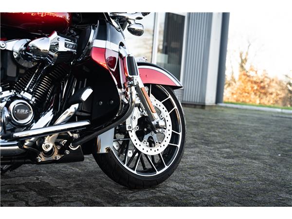 Harley-Davidson Kiel FLHXSE CVO Street Glide 131 STAGE 4 - KESSTECH