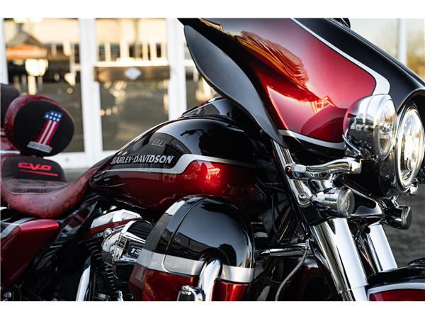 Harley-Davidson Kiel FLHXSE CVO Street Glide 131 STAGE 4 - KESSTECH