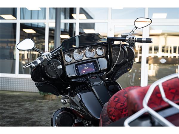 Harley-Davidson Kiel FLHXSE CVO Street Glide 131 STAGE 4 - KESSTECH