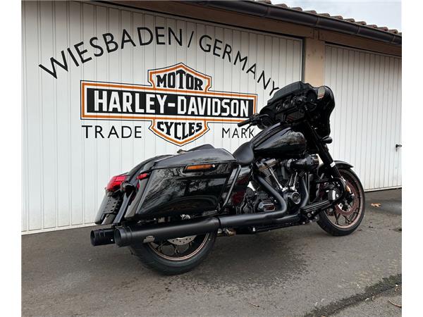 Street Glide ST 