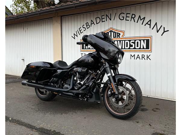Street Glide ST 