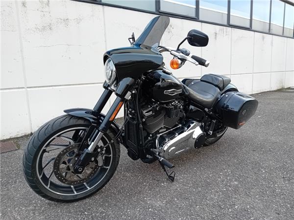 Harley-Davidson Softail Sport Glide 