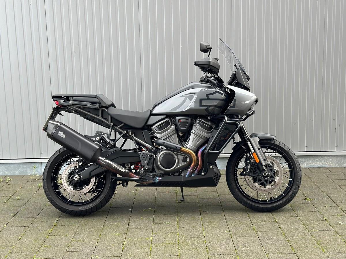RA1250S Pan America Special 