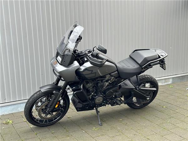 RA1250S Pan America Special 