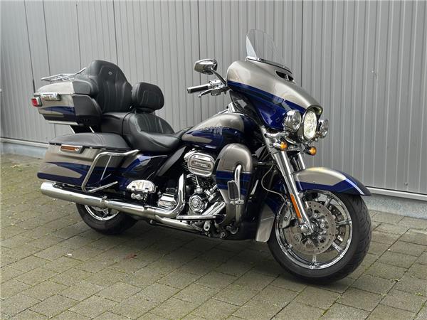 FLHTK E-Glide Ultra Limit. CVO 