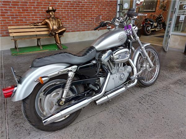 2011 HARLEY-DAVIDSON SPORTSTER 883