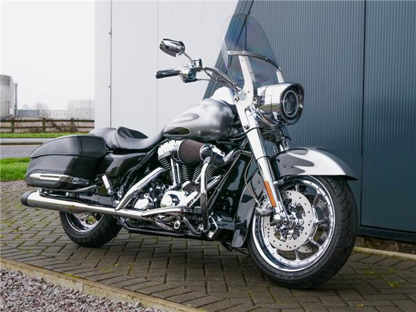 2007 Harley-Davidson Screamin' Eagle Road King CVO